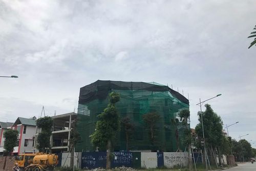 Biệt thự Tây Nam Linh Đàm: Nhiều công trình vượt tầng, phá vỡ quy hoạch