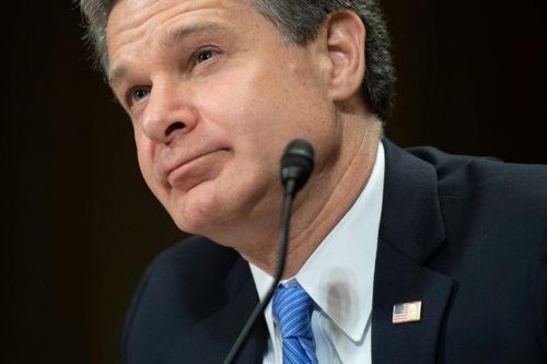 FBI mở gần 1.000 vụ điều tra người Trung Quốc đánh cắp tài sản sở hữu trí tuệ