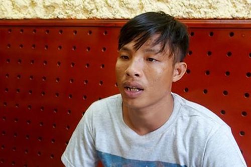 Người phụ nữ nằm một mình bị nam thanh niên vén màn cướp điện thoại