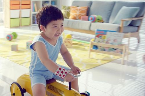 59 bé đầu tiên nhận tài trợ sữa từ Koko Crown