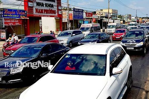 Khi quốc lộ sắp quá tải