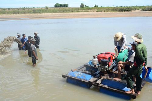 Ia Pa: Các trạm bơm điện thiếu nước tưới