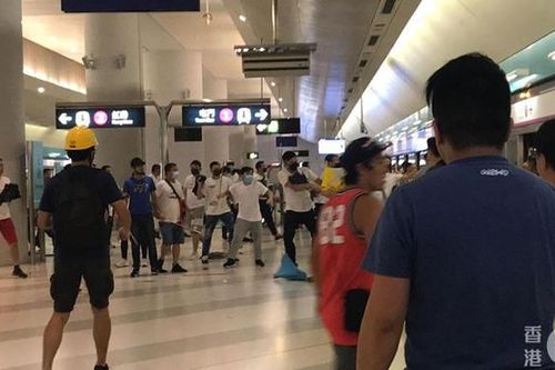 Hàng không Việt khuyến cáo khách về biểu tình Hong Kong