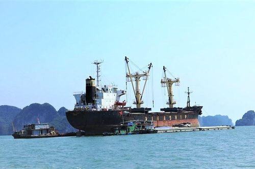 Cơ hội để vận tải thủy, vận tải ven biển 'hút' hàng