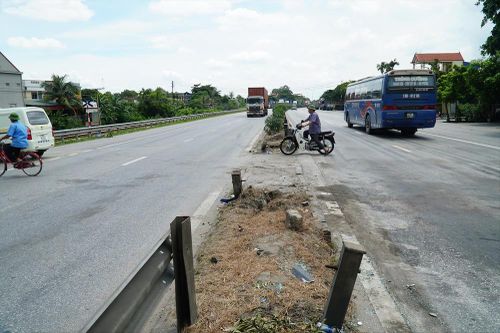 Quốc lộ 5 xuống cấp trầm trọng: Ô tô vẫn chạy 90km/h