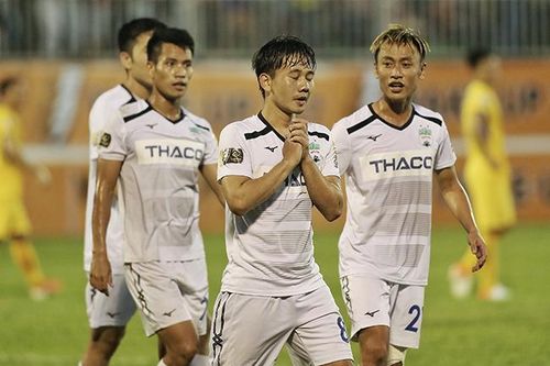 Chung kết sớm V-League, chạnh lòng HAGL của bầu Đức