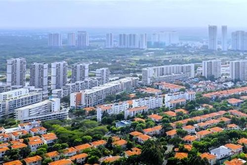 Tiền Hà Nội giội nhà đất Sài Gòn