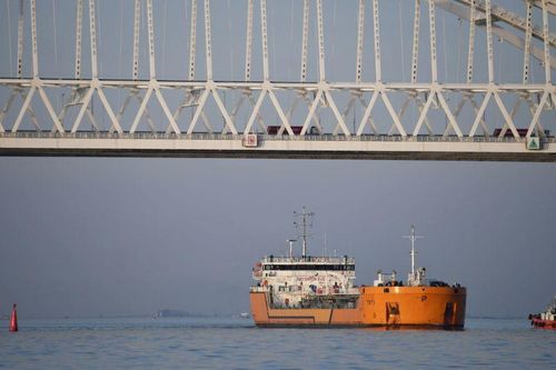 Ukraine nói tàu Nga cố đổi tên né tránh nhưng vẫn bị Kiev bắt