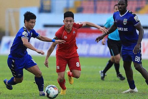 'Trò cưng' HLV Park Hang Seo ghi 2 bàn trong 6 phút