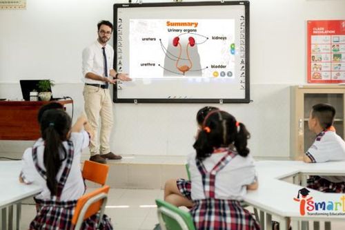 Dạy Tiếng Anh qua môn Toán và Khoa học: Còn nhiều băn khoăn