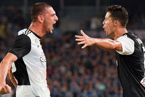 Ronaldo ngăn cản Juventus bán bạn mới cho MU