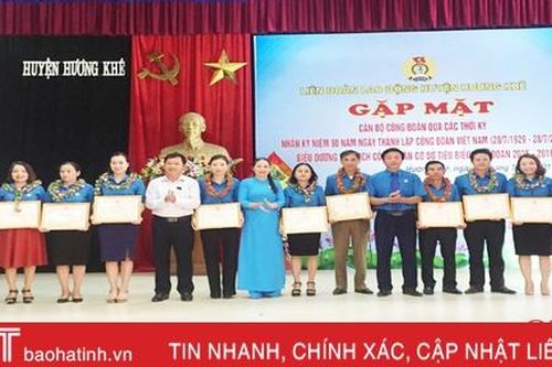 Hương Khê tôn vinh 10 chủ tịch công đoàn cơ sở tiêu biểu