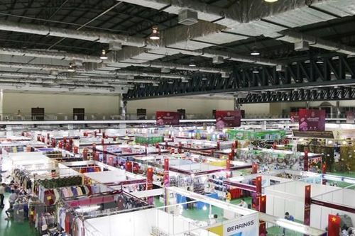 Thúc đẩy hợp tác thương mại biên giới giữa Việt Nam và Lào
