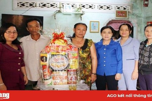 Châu Thành: Thăm hỏi, tặng quà gia đình chính sách