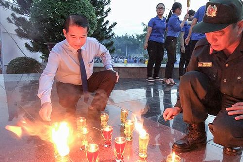 Nhiều hoạt động kỷ niệm 72 năm Ngày Thương binh - liệt sĩ