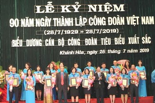 Liên đoàn Lao động tỉnh Khánh Hòa kỷ niệm 90 năm ngày thành lập Công đoàn Việt Nam