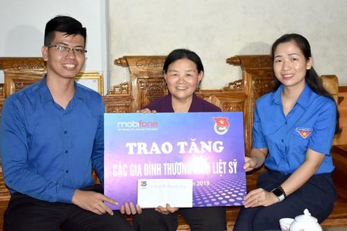 Hơn 550 triệu đồng tặng các gia đình chính sách trên địa bàn tỉnh