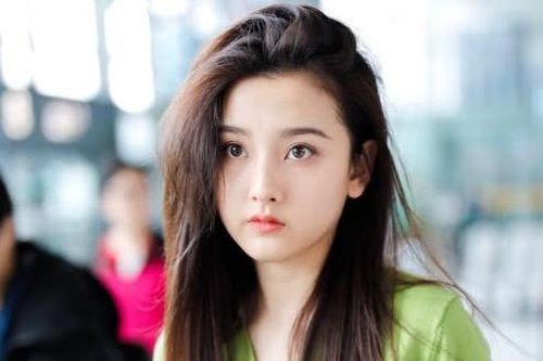 Vẻ đẹp được khen như 'thần tiên tỷ tỷ' của Tống Tổ Nhi