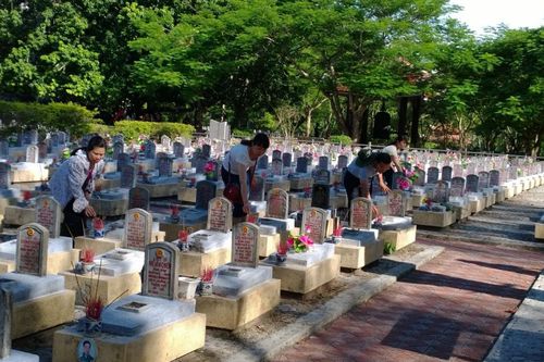 Tri ân bằng việc làm thiết thực
