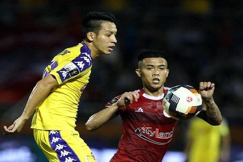 TPHCM và Hà Nội FC rượt đuổi trên đỉnh bảng