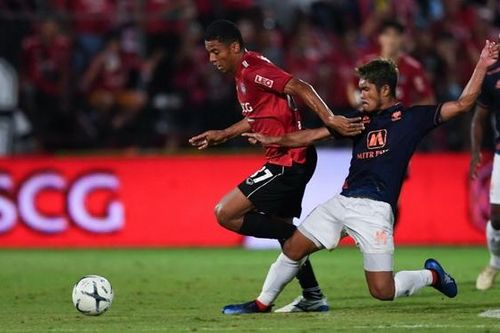 Văn Lâm cùng Muangthong bất bại 6 trận, tiếp đà hồi sinh tại Thai League