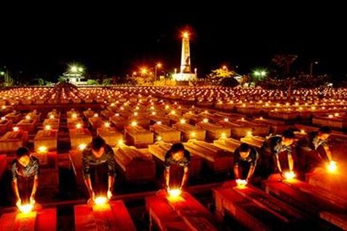 LẼ SỐNG 'ĐỀN ƠN ĐÁP NGHĨA'