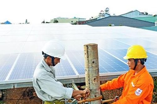 PC Gia Lai: Nhiều biện pháp hỗ trợ khách hàng lắp đặt điện mặt trời trên mái nhà