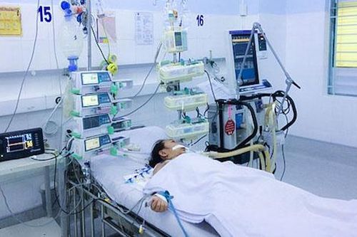 Bé gái ngưng tim, ngưng thở suốt một giờ được cứu sống ngoạn mục