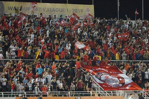 Từ 'chung kết sớm', V-League hồi sinh vì 'bóng đá trân trọng'