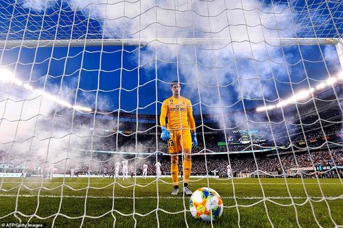 Real Madrid chia tay nước Mỹ bằng thất bại đầy cay đắng 3-7