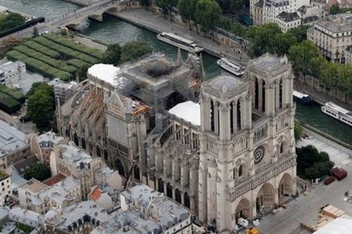 Nắng nóng có thể làm Nhà thờ Đức Bà Paris sụp đổ