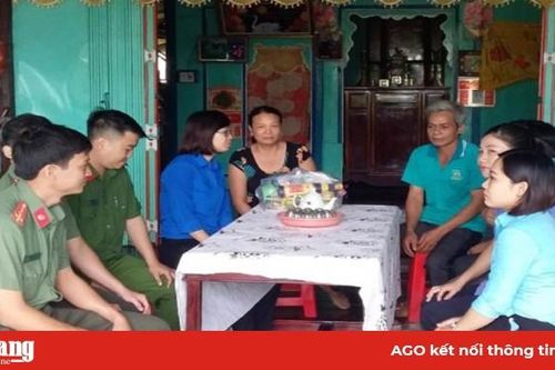Đoàn viên thanh niên huyện Phú Tân tổ chức nhiều hoạt động tri ân ngày Thương binh- Liệt sĩ