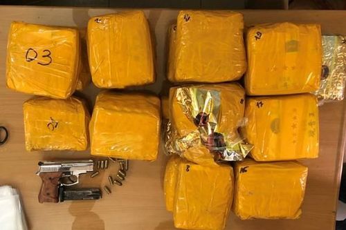 Thu cơ số lớn súng, đạn của 2 đối tượng vận chuyển gần 20 kg ma túy