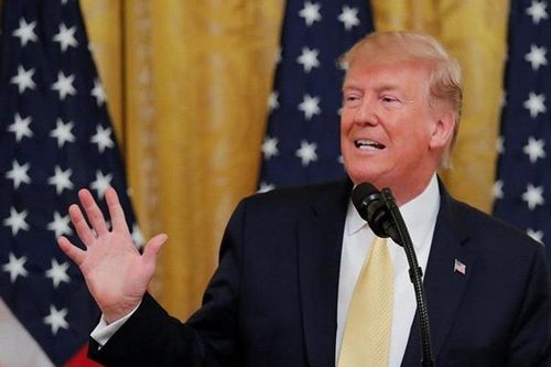 Tổng thống Trump: Các linh kiện của Apple nên được sản xuất tại Mỹ thay vì Trung Quốc!