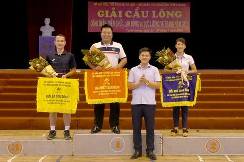 Bế mạc Giải cầu lông CNVC-LĐ và lực lượng vũ trang tỉnh