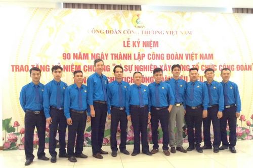 VNSTEEL: 2 Lao động Giỏi, 7 Lao động Sáng tạo cùng 2 Chủ tịch công đoàn tiêu biểu được khen thưởng