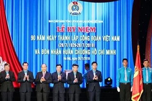 Công đoàn Việt Nam luôn là lực lượng tiên phong
