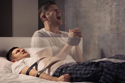 Giải mã hiện tượng bóng đè