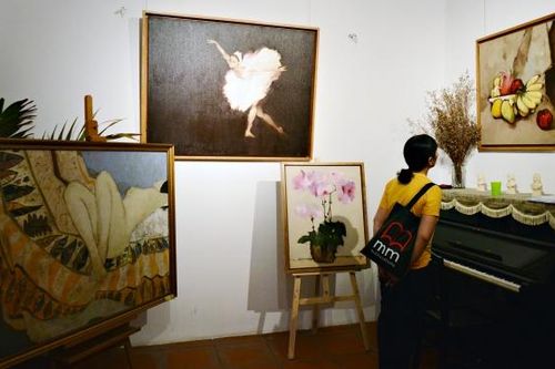 'Một gương mặt khác' của họa sĩ bán tranh nhiều bậc nhất Việt Nam