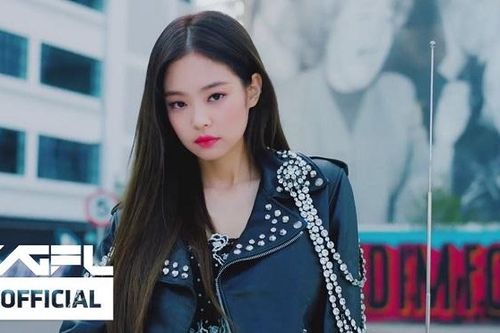 Vượt mặt hàng loạt đàn chị, Jennie Blackpink dẫn đầu mặt trận Youtube với 'SOLO'