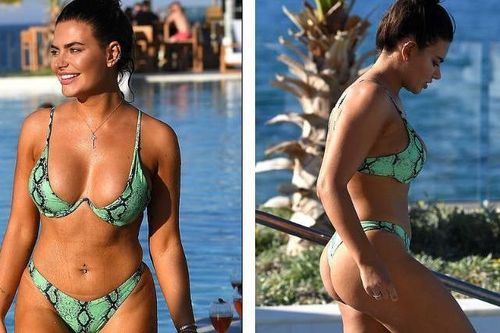 Megan Barton Hanson khoe vóc dáng 'căng đét' khiến quý ông 'chao đảo'