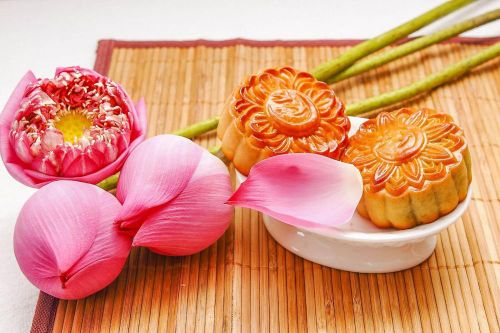 Công thức làm bánh trung thu nhân hạt sen 'hot' nhất năm 2019