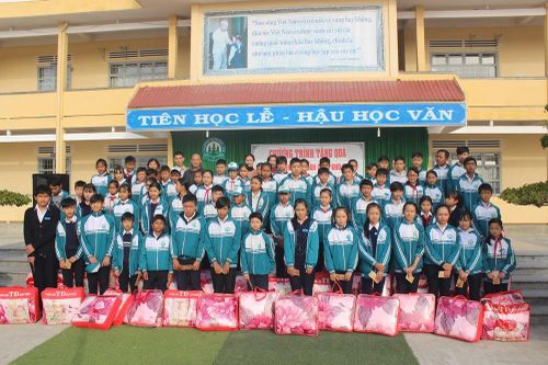 Tiêu biểu trong các phong trào thi đua