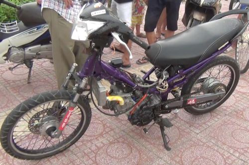 Cảnh sát vây bắt nhóm thanh niên hẹn nhau qua mạng xã hội để đua xe