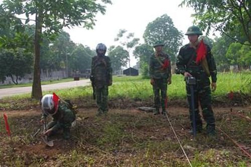 Nơi gian khó càng gắn bó cán-binh