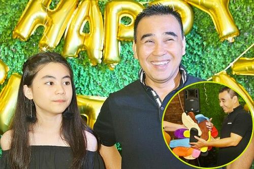 Hồ Lệ Thu tặng Quyền Linh 'bộ sưu tập' dép tổ ong nhân ngày sinh nhật