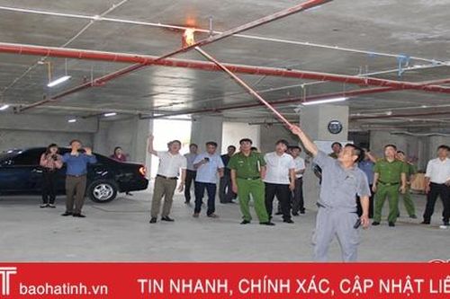 Giám sát việc thực hiện Luật PCCC tại Khách sạn Đại Bàng và chợ Hà Tĩnh