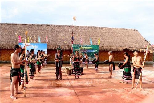 Nhà trưng bày đàn đá - điểm đến mới thu hút du khách tại Đắk Nông