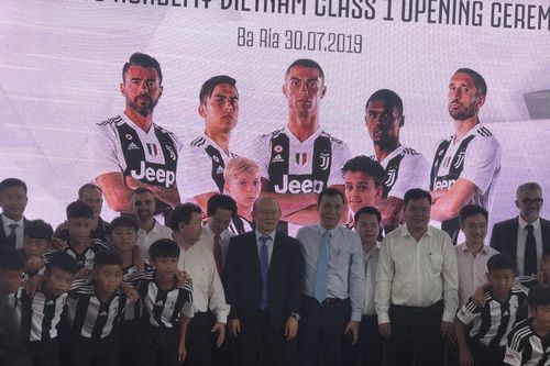 HLV Park Hang-seo: 'Tôi sẽ quan tâm và hỗ trợ học viện bóng đá Juventus Academy Việt Nam'