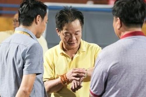 Bầu Hiển đang trả lời cho V.League?